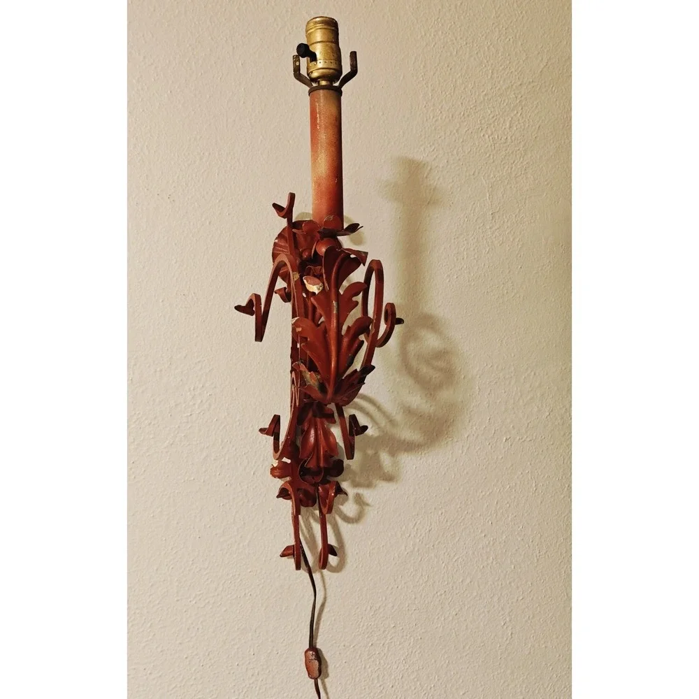 Vintage 50s MCM Art Nouveau Metal Ornate Electric Sconce Lamp Works